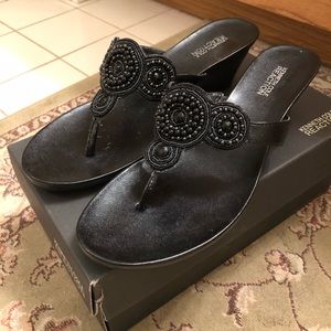 Kenneth Cole Reaction Glitzy Thong Sandal